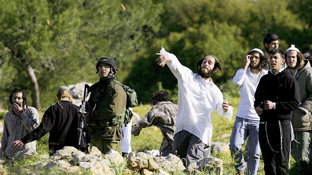 Extremist Zionist settlers attack two mosques in al-Khalil, vandalize furniture 