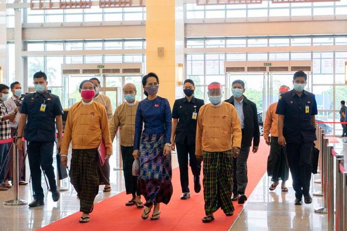စစ်ကောင်စီက NLD ဗဟို အလုပ်အမှုဆောင် ၃ ဦးကို လွှတ်ပေး၍ ဒေါ်အောင်ဆန်းစုကြည် အပါအဝင် ဗဟိုအလုပ်အမှုဆောင် ၁၀ ဦးကို ဆက်လက်ဖမ်းဆီးထား