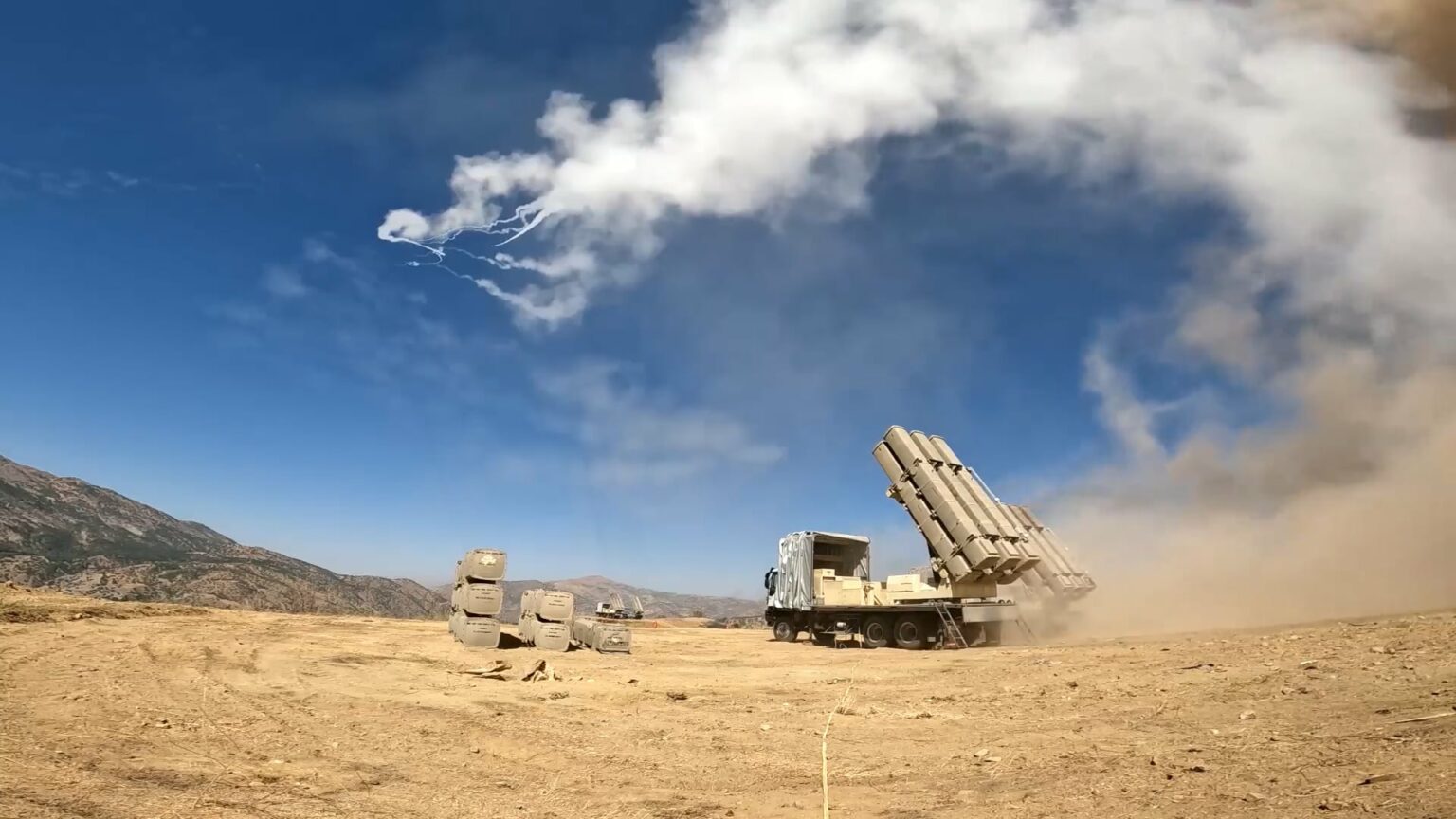 Dakarun Kare Juyin Juya Halin Musulunci Sun Kaddamar Da Wani Sabon Hari Da Makami Mai Linzami 