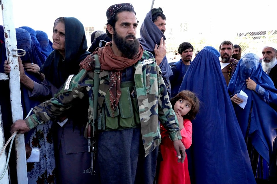 Mahkamah Agung Taliban hukum sebat 19 orang di Afghanistan 