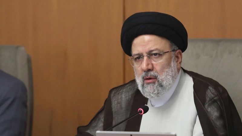 イラン大統領、「政府は抗議者の声を傾聴する用意あり」