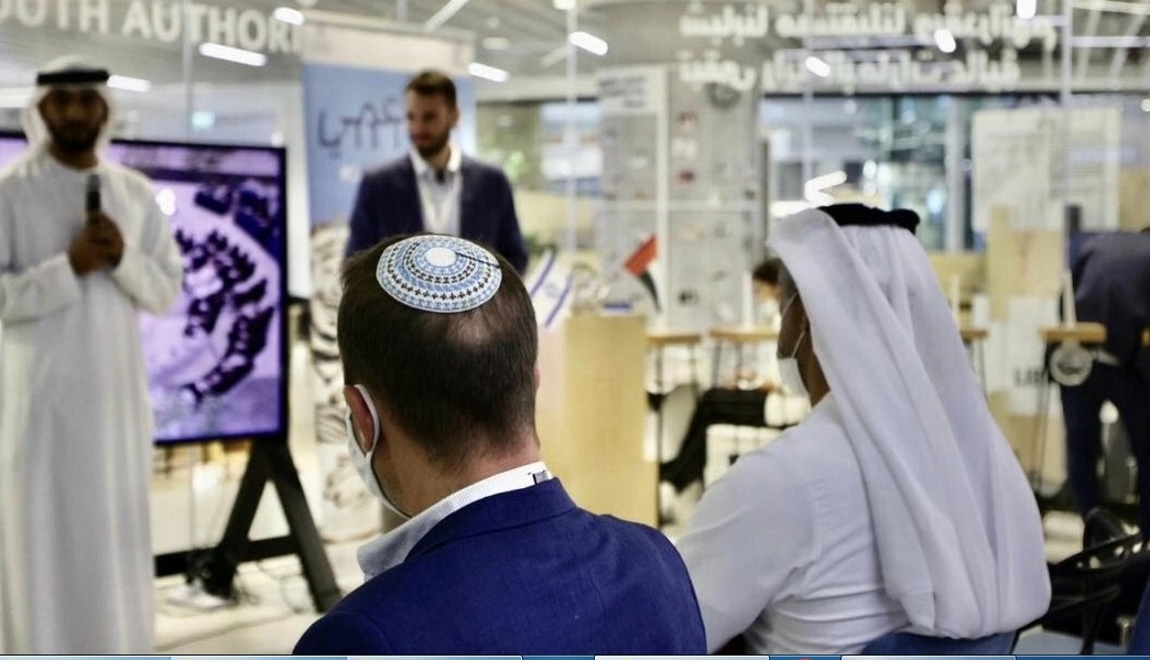 الإمارات تدرج "الهولوكوست" ضمن مناهجها التعليمية