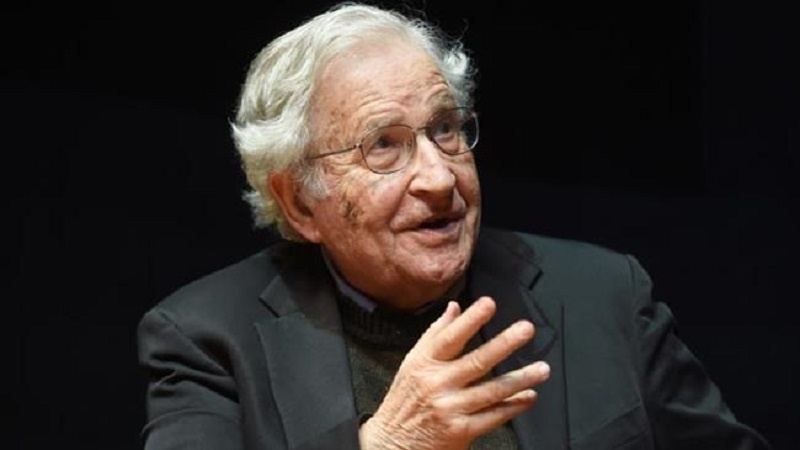 Chomsky Ungkap Motif AS Dukung Kerusuhan di Iran
