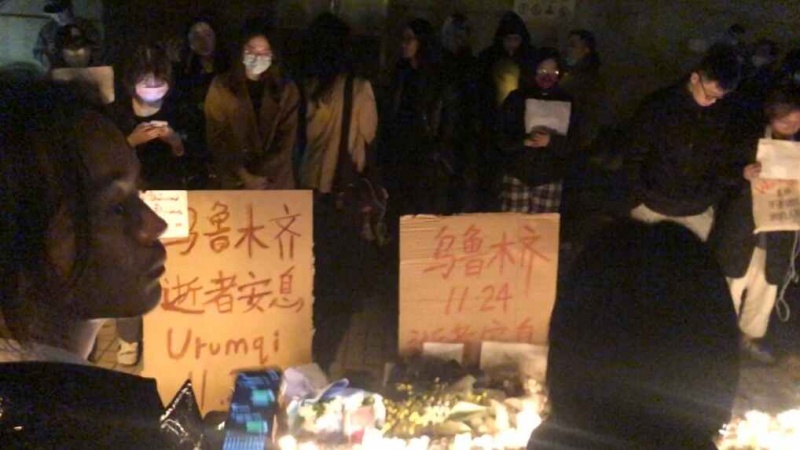 中国市民が、コロナ関連制限強化に抗議