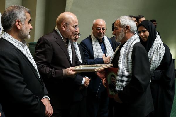 Iran's Parliament honors security martyrs' families