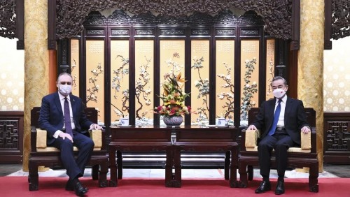 中国强调推进与俄罗斯战略互信和务实合作