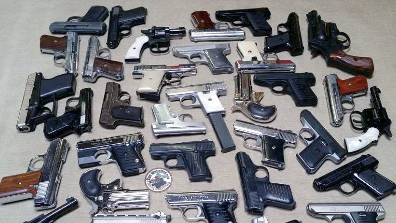 На юго-восточной границе Ирана обнаружены 50 единиц оружия