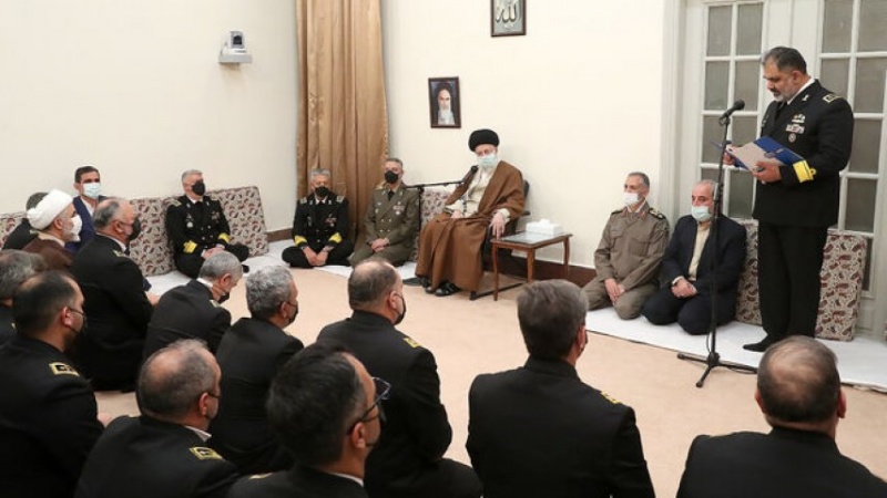 Iran, Leader incontra i comandanti della Marina: utilizzsre tutte capacità