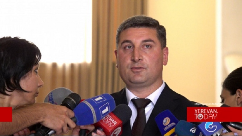 Ермәни назир: Проблемләрин һәлли үчүн дүзҝүн јол тапылмалыдыр