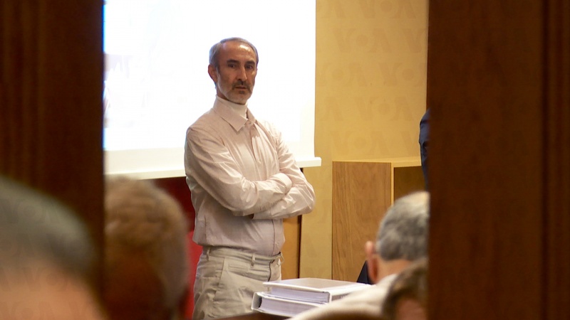 スウェーデン刑務所に収監中のイラン人が拷問受ける