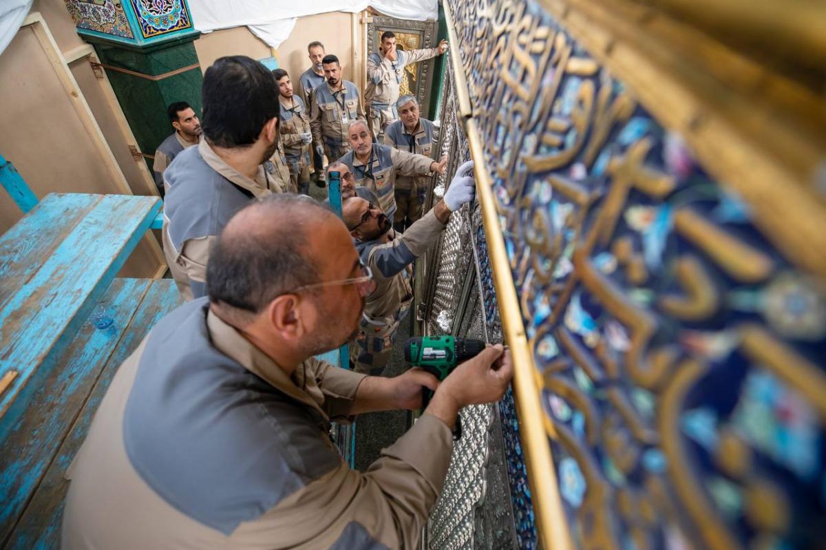 Work of dismantling old grid of Lady Zaynab reached advanced stages (+Photos)