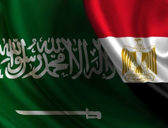 محكمة سعودية تحكم بسجن 10 مصريين
