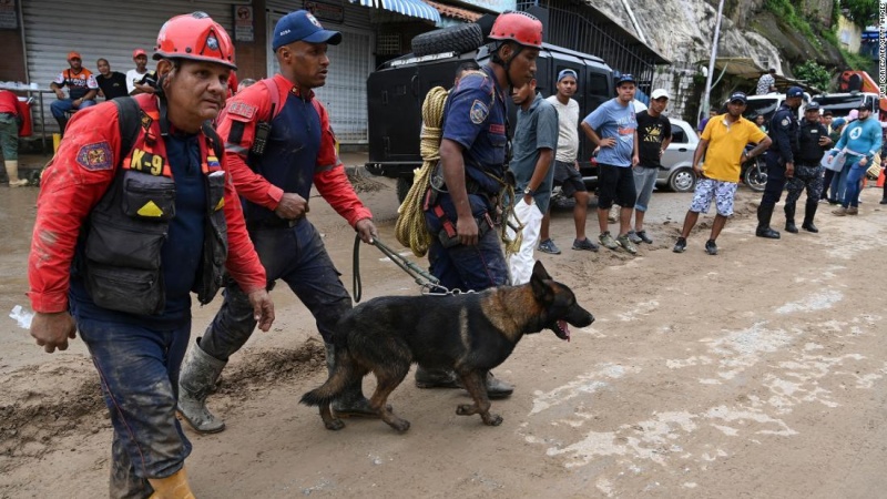 ベネズエラで地滑りにより25人死亡、５０人以上行方不明