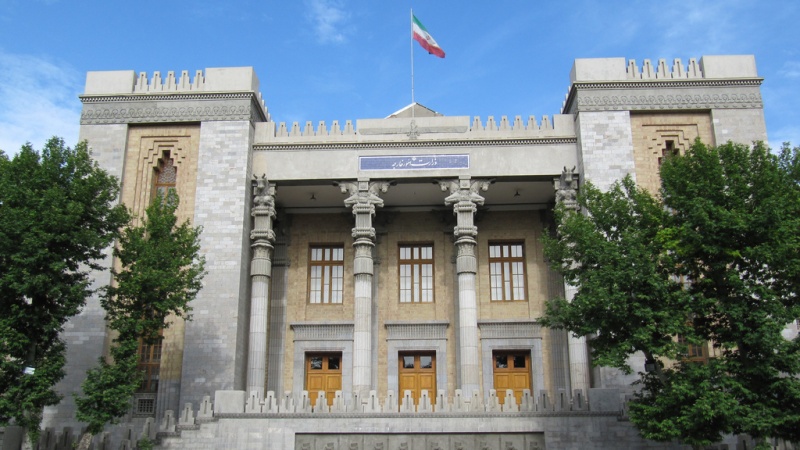 イラン外務省が、イギリス大使を召喚