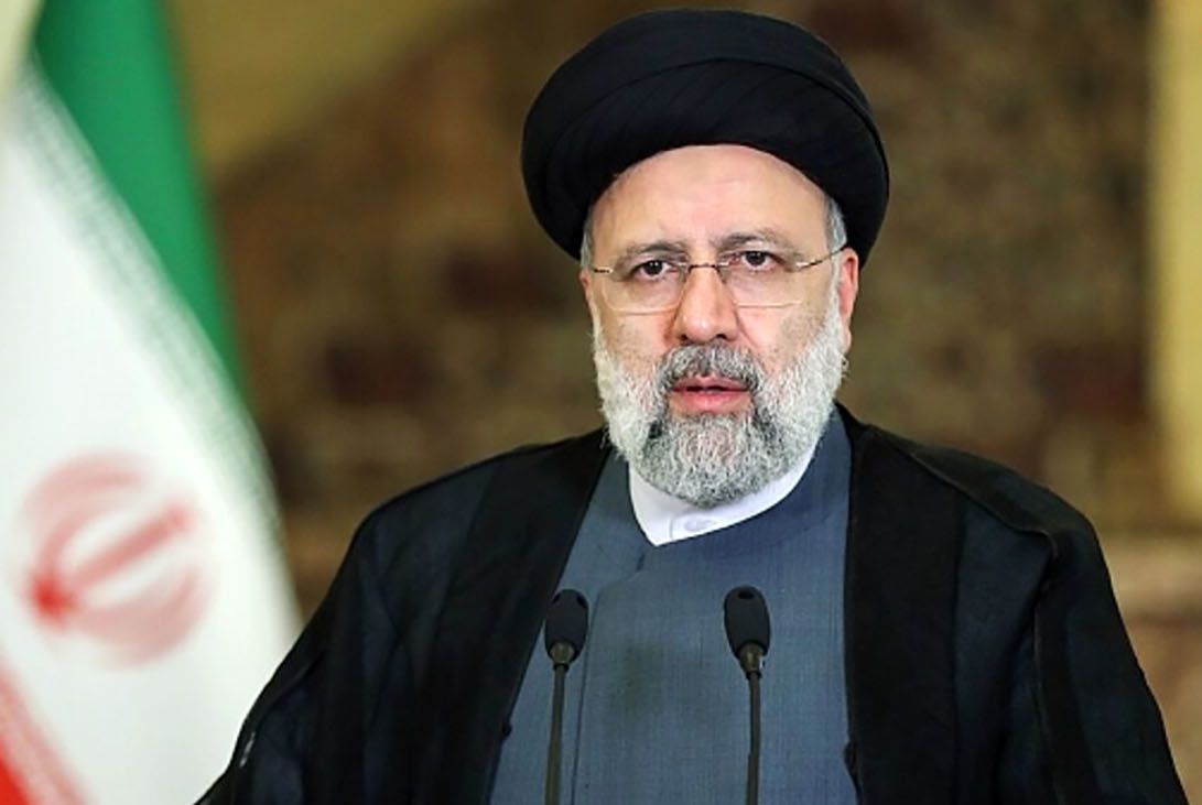 رئيسي: أمن إيران واقتدارها مدين لصمود الشعب الایرانی ونضال الشهداء