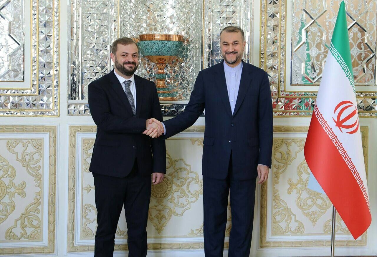 امیرعبداللهیان: ایران با هرگونه تغییر در مرزها یا ژئوپلتیک منطقه مخالف است