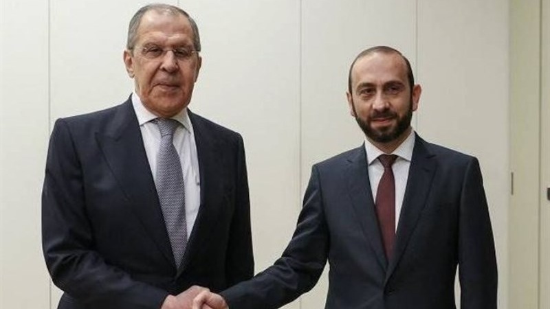 Ереван: Россия должна иметь четкую позицию по действиям Баку