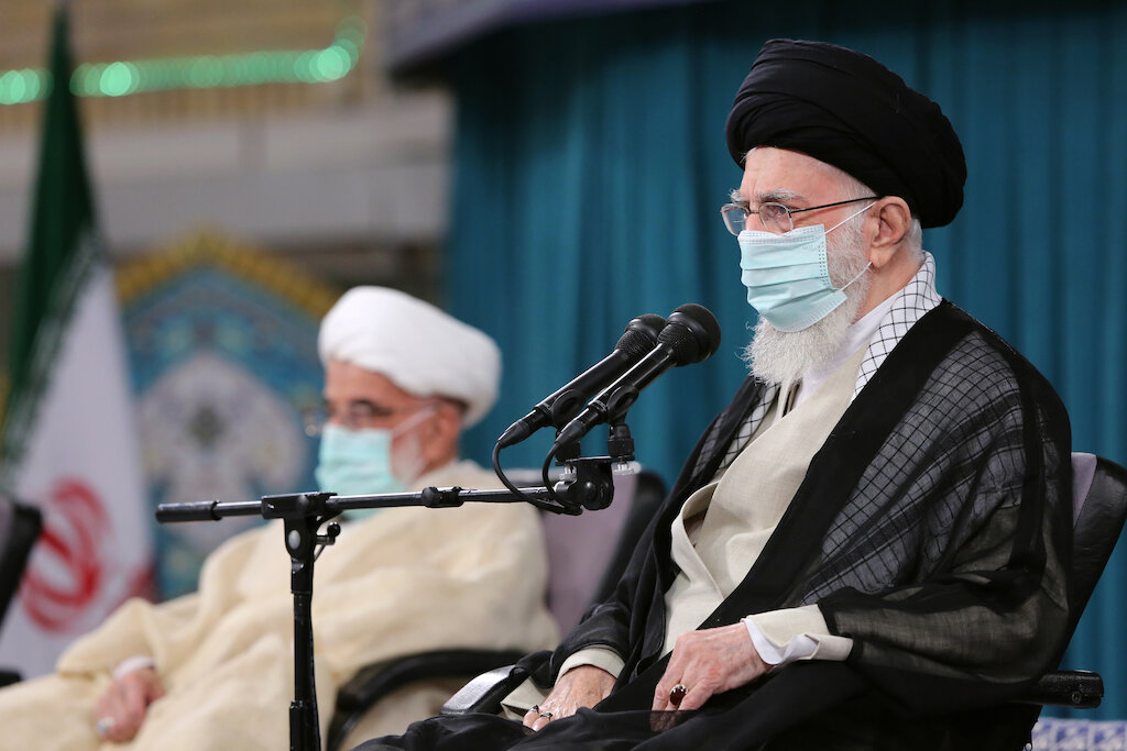 Imam Khamenei: No power can uproot great tree of Islamic Republic of Iran