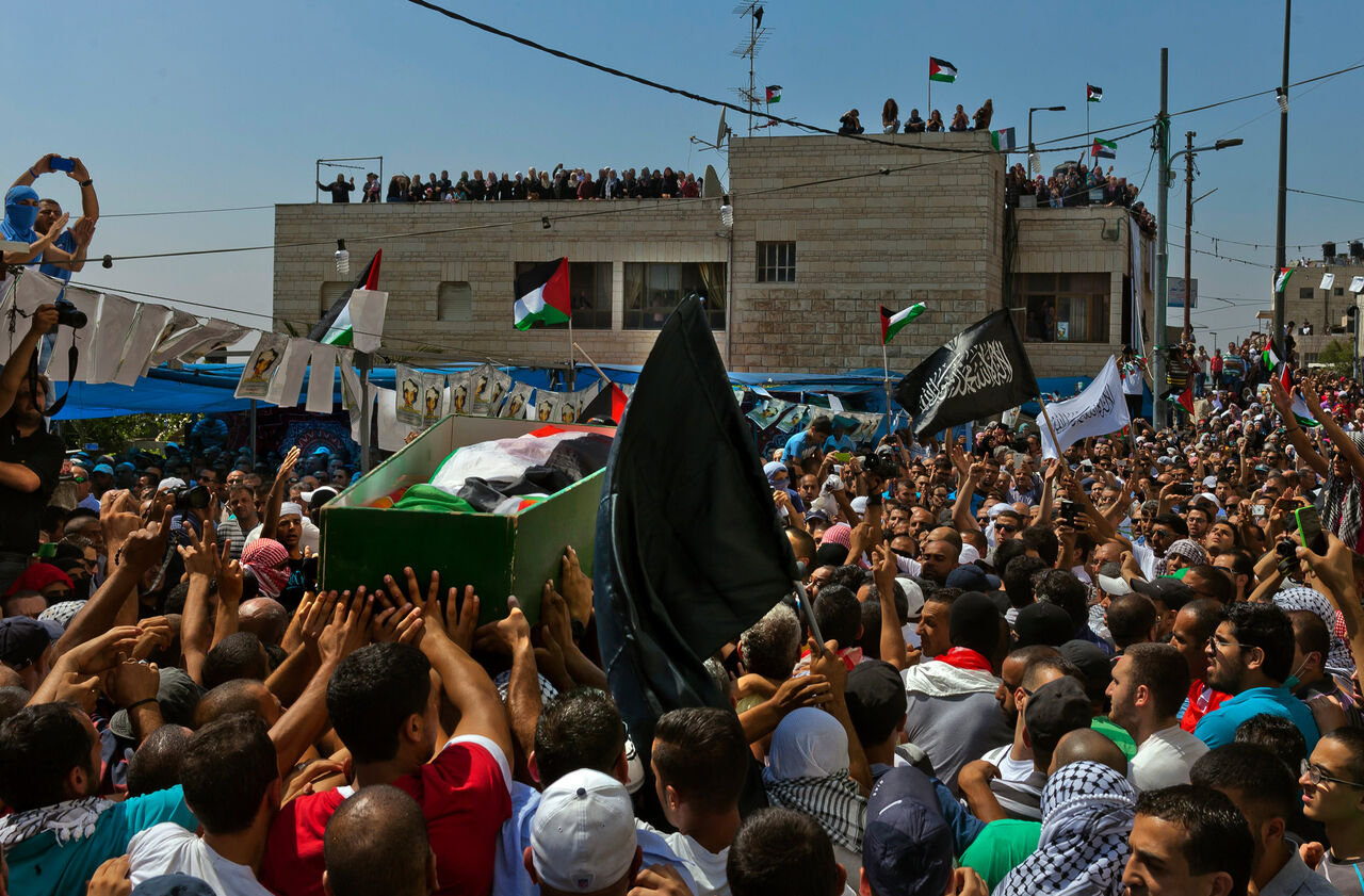شهادت جوان فلسطینی به ضرب گلوله نظامیان صهیونیست
