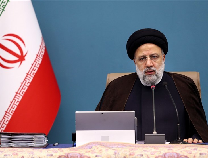رئيسي: العدو يحاول سرقة النخب الإيرانية
