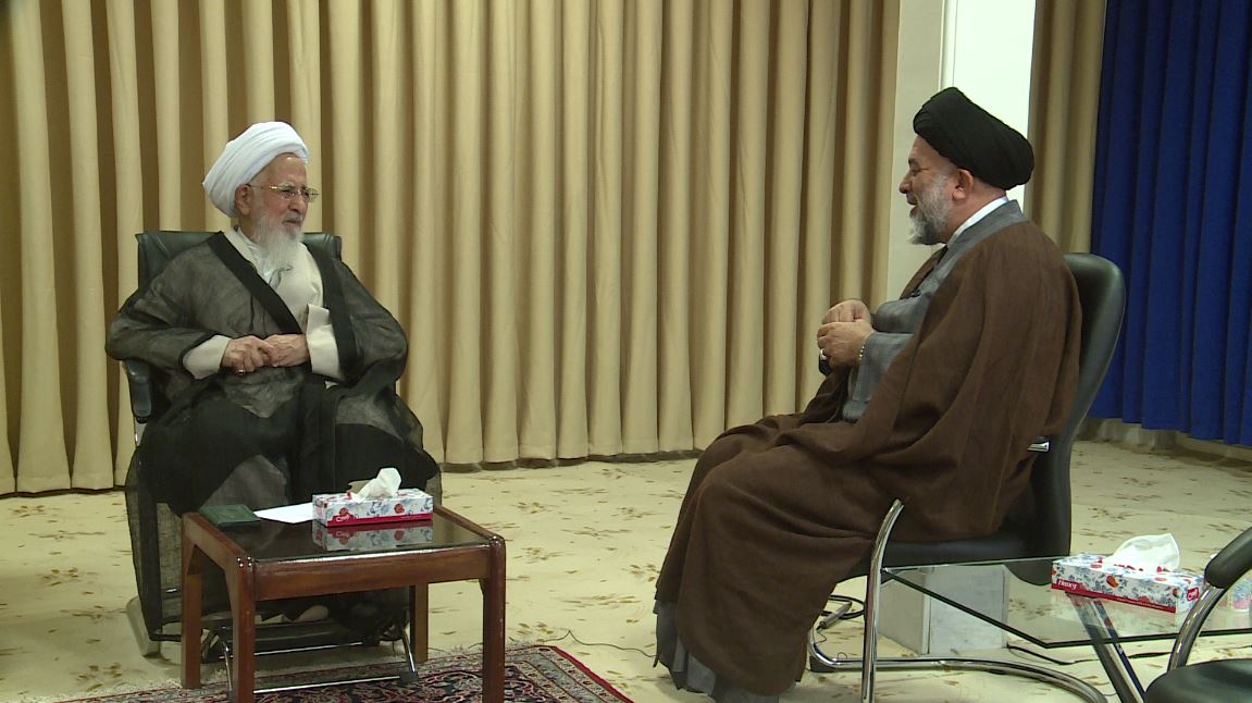  آیت الله جوادی آملی: مسئولان با تأسی از اهل بیت(ع) به وظایف خود عمل کنند