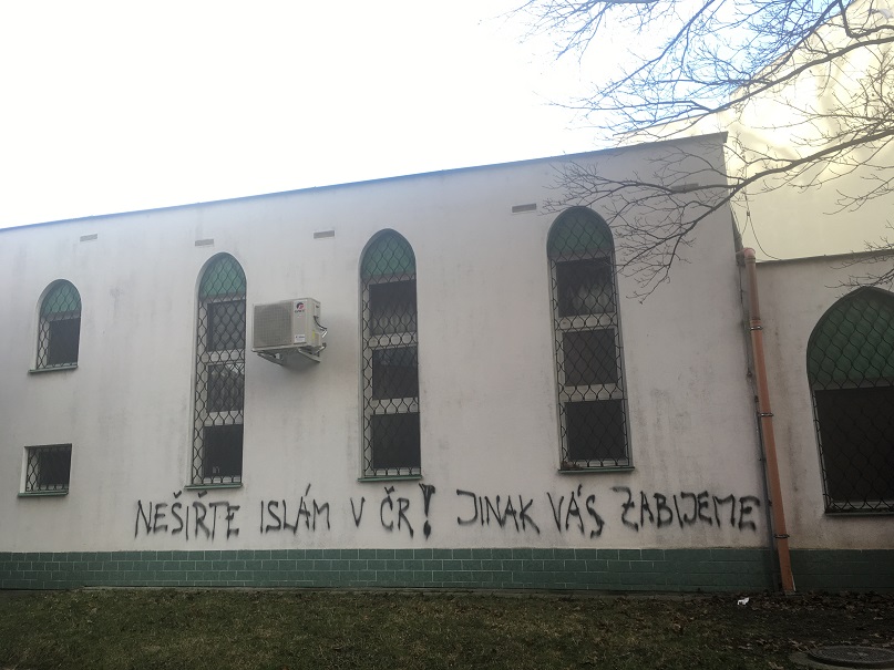 UK: More security measures urged after vandalism at Bournemouth Mosque