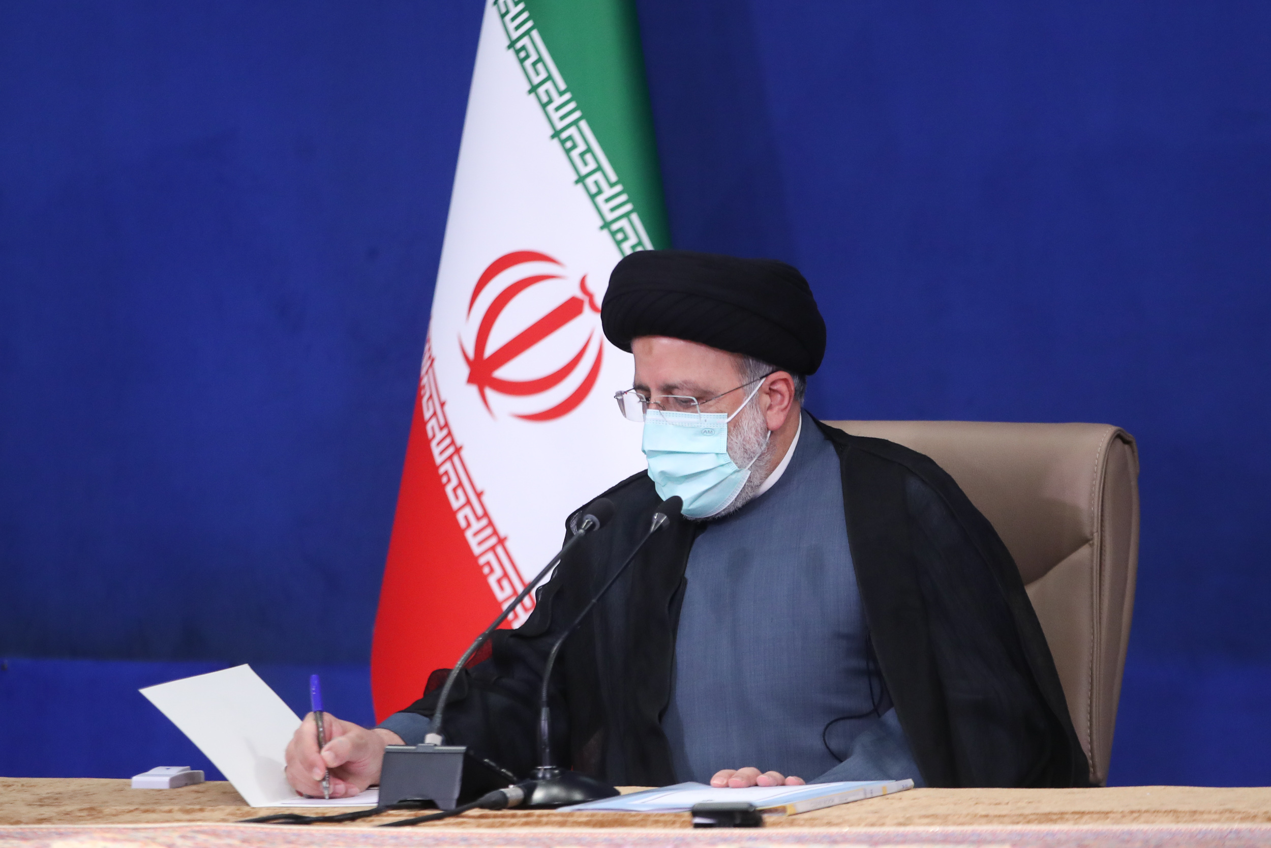 President Raisi condoles Haj Mohsen Labbani's passing
