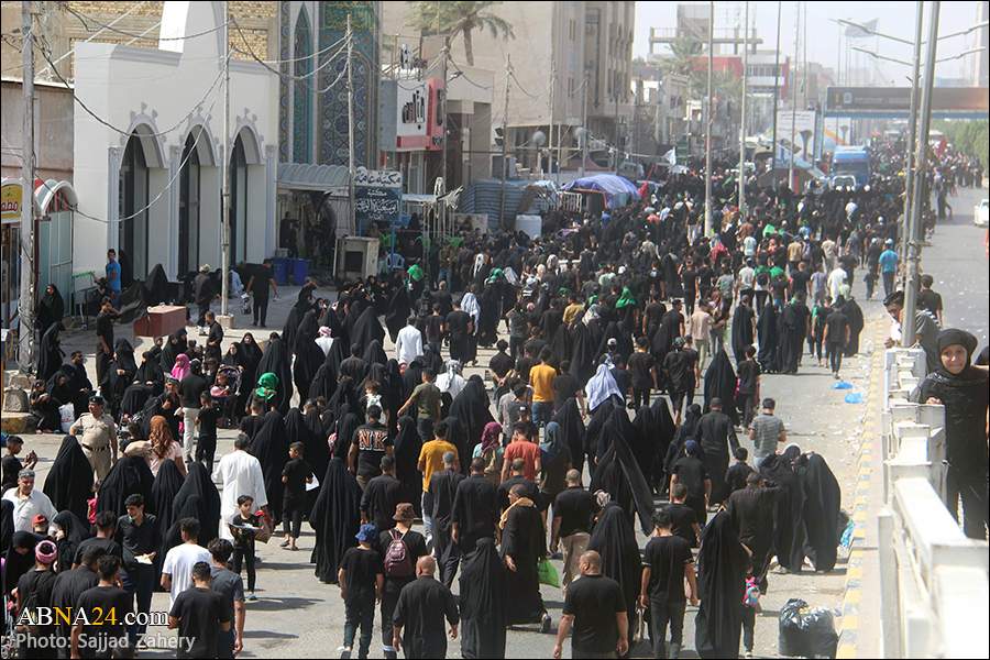 تقرير مصور / المشاية في الذكرى السنوية لرحيل النبي (ص) في النجف الأشرف باتجاه طرم امير المؤمنين (ع)
