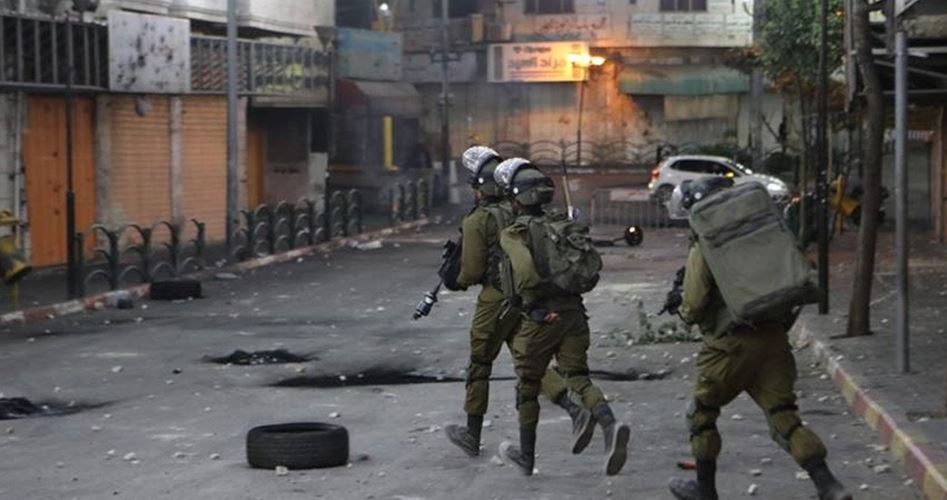 Israeli terrorist forces arrests 13-year-old Palestinian child
