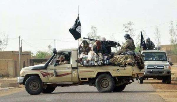 Saudi Arabia recruits terrorist groups in southern Yemen