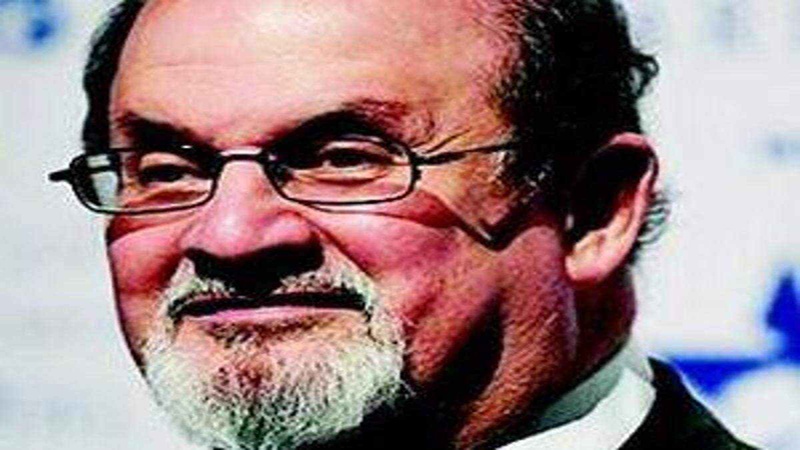 Murtadi Salman Rushdie apoteza jicho, apooza mkono baada ya kushambuliwa
