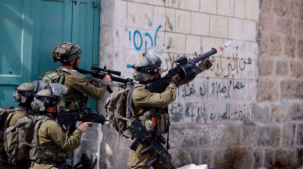  Israeli terrorist forces under fire of Palestinian resistance fighters in Nablus 