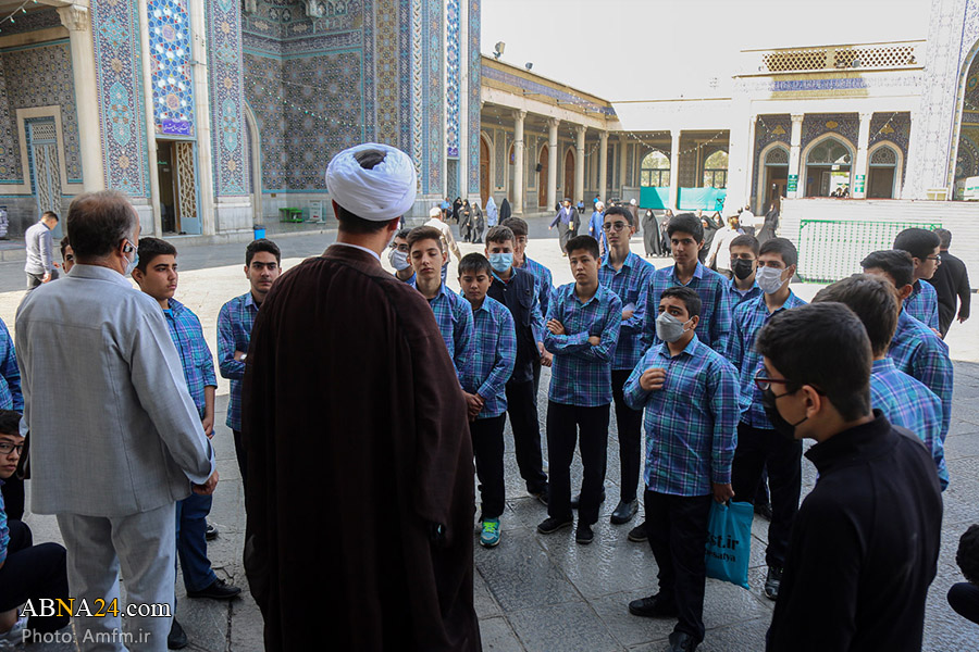 Фоторепортаж/Программа ознакомления кумских студентов с святыней Хазрата Масуме (мир ей)