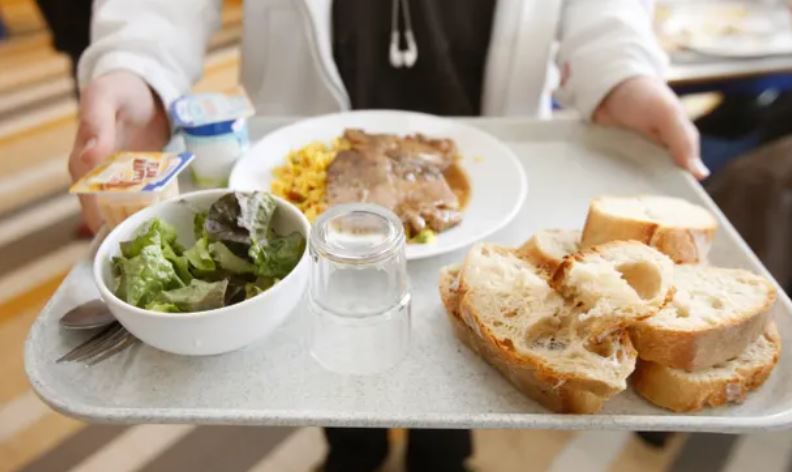 Islamophobia in France: Muslim schoolchildren often denied halal food options
