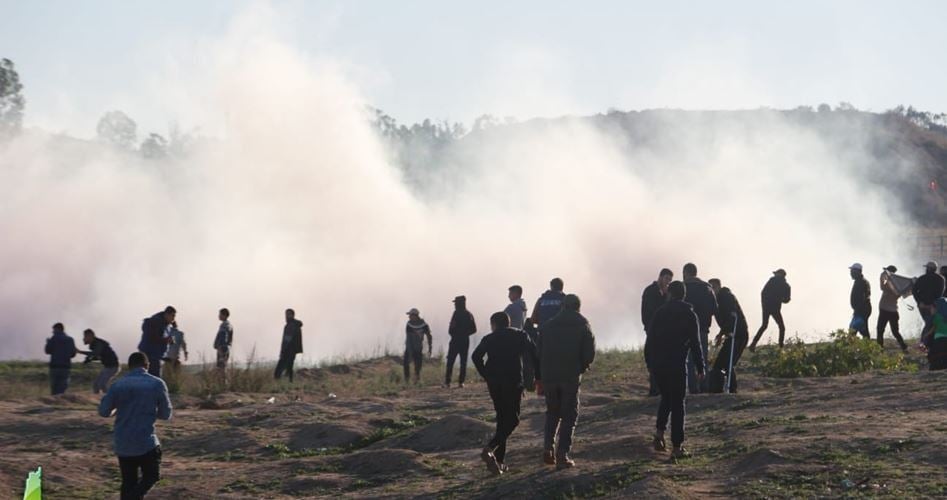 Palestinian demonstrators in Gaza protest Israeli terrorist crimes in Nablus