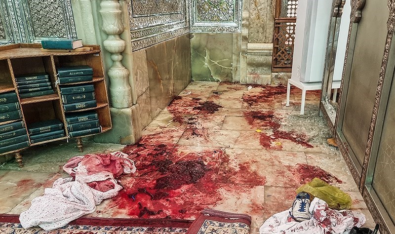 15 شهيدا و21 جريحا في عملية إرهابية في مرقد شاهجراغ بمدينة شيراز