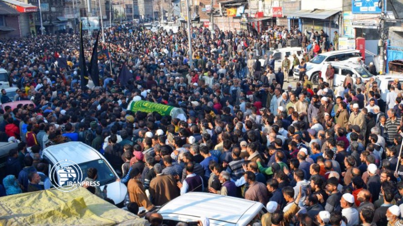 Фоторепортаж/ Пышные похороны кашмирского члена Всемирной Ассамблеи Ахль аль-Бейт (мир им) в присутствии мусульман-суннитов и шиитов