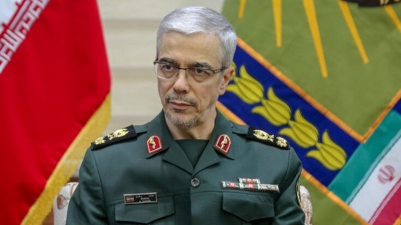 Tümgeneral Bakıri: Bir grubun eylemleri, İran halkının iftiharlı yolunda bir sorun yaratmayacak