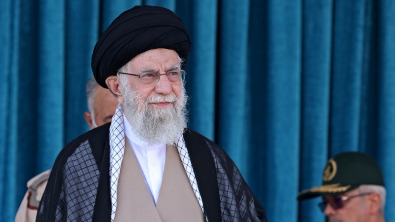 L'Ayatollah Khamenei: Rivolte in Iran pianificate da Usa e dal falso regime sionista