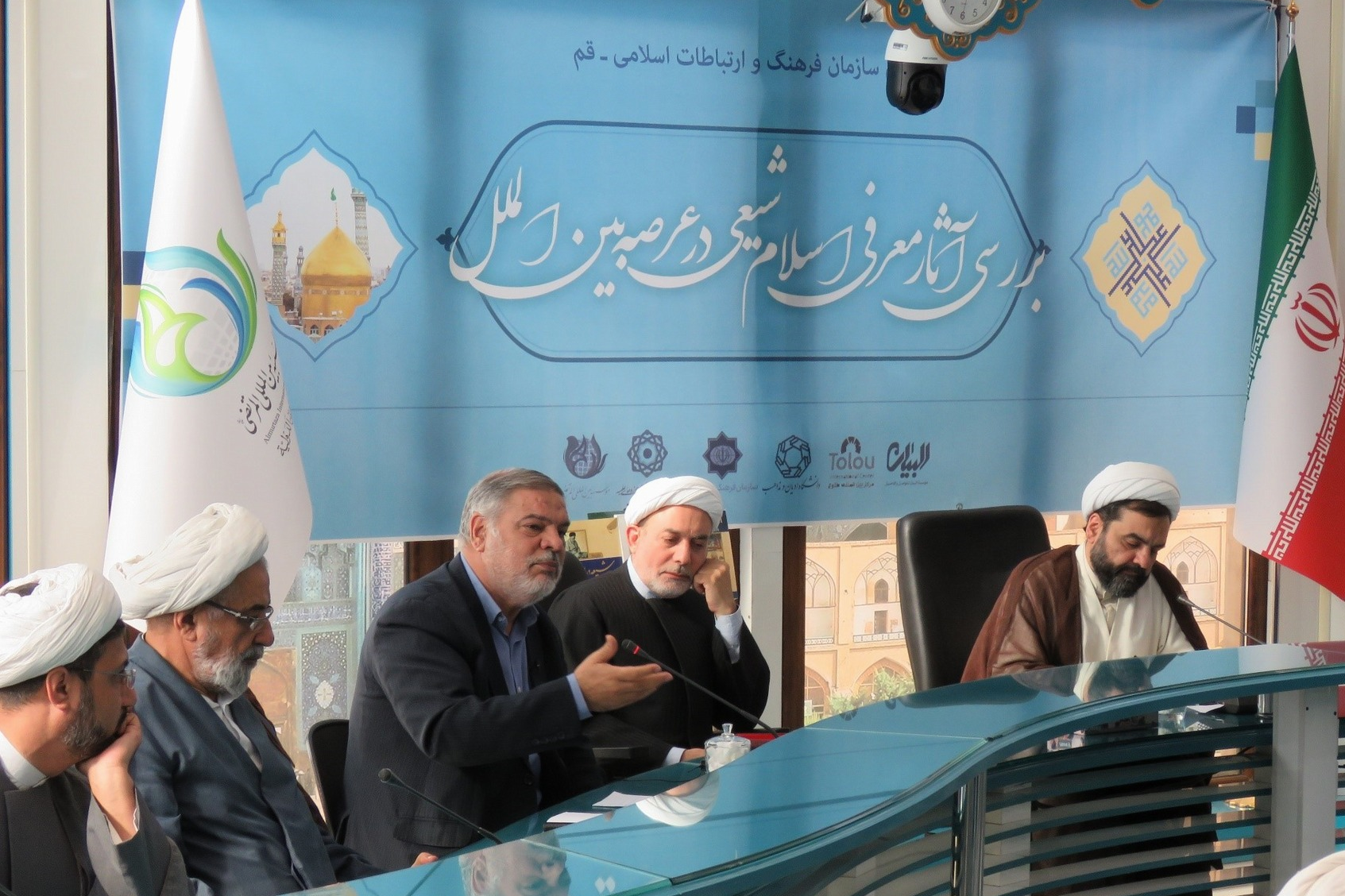 دشمن می‌‌خواهد مانع نقش آفرینی دنیای اسلام در جهان شود