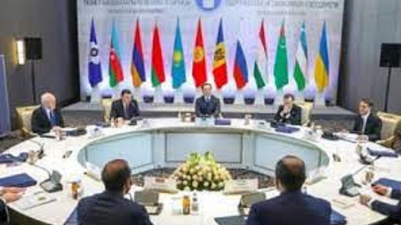 тафсир - Имзои 13 санад, дастоварди нишасти Шӯрои нахуствазирони ИДМ дар Остона