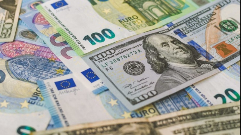 Rusia Hapus Dolar dan Euro dari Transaksi Luar Negeri