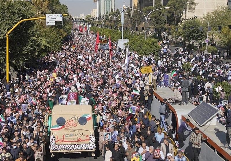 Видео / Церемония похорон мучеников теракта в Ширазе