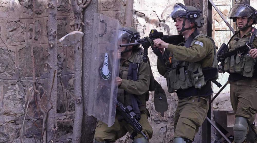 Four Israeli terrorists, a Palestinian injured in a gun attack in occupied West Bank 