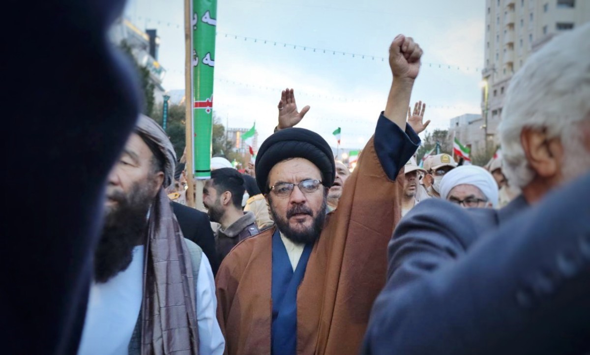 Фоторепортаж/Присутствие большого количества афганских иммигрантов на похоронах мучеников теракта в Шахчераге в Мешхеде