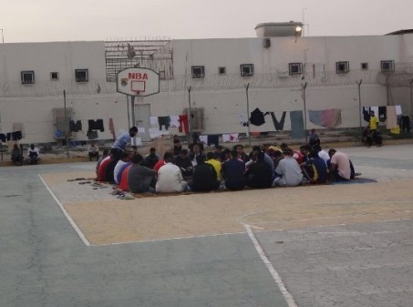 سجناء جو يعتصمون تضامنا مع المقداد ومخاوف من الاعتداء على السجناء المحتجين