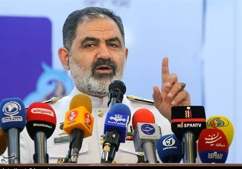 قائد بحرية الجيش: العدو عاجز عن مواجهة القوات الايرانية في أي مجال