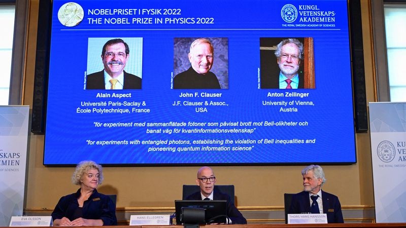 ノーベル物理学賞がアスペ氏ら３氏に授与、量子力学での業績で