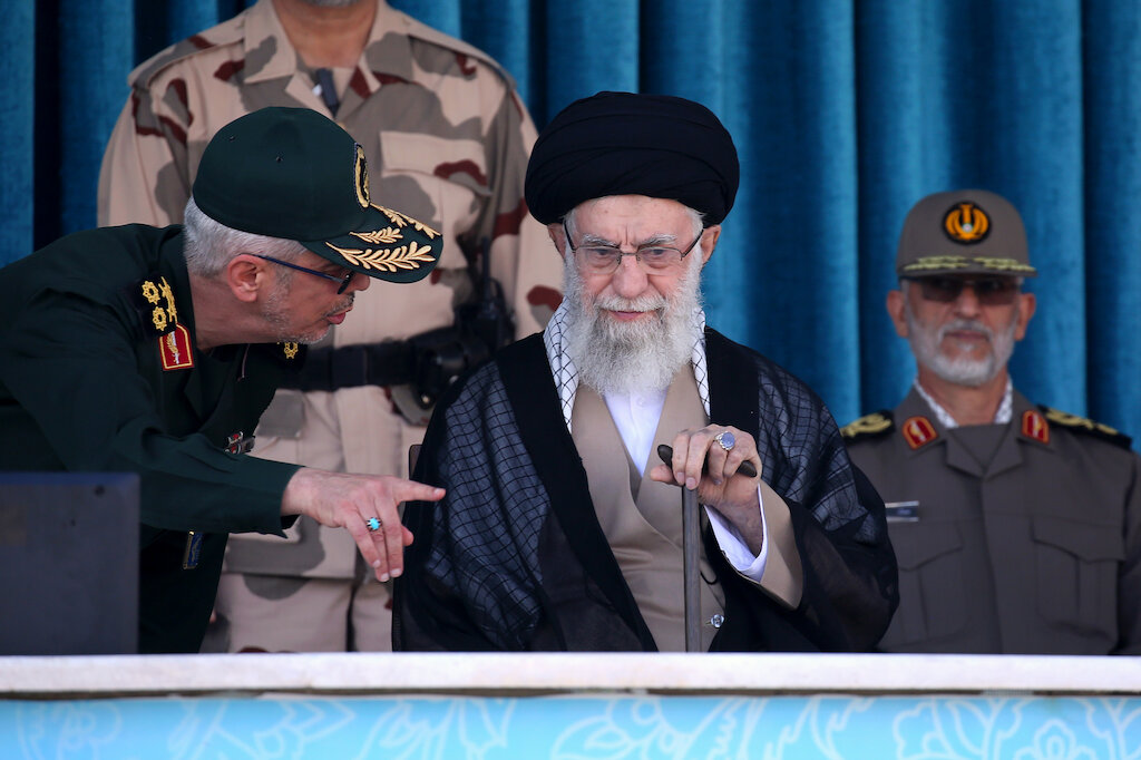 600 seminary scholars support Imam Khamenei's stances