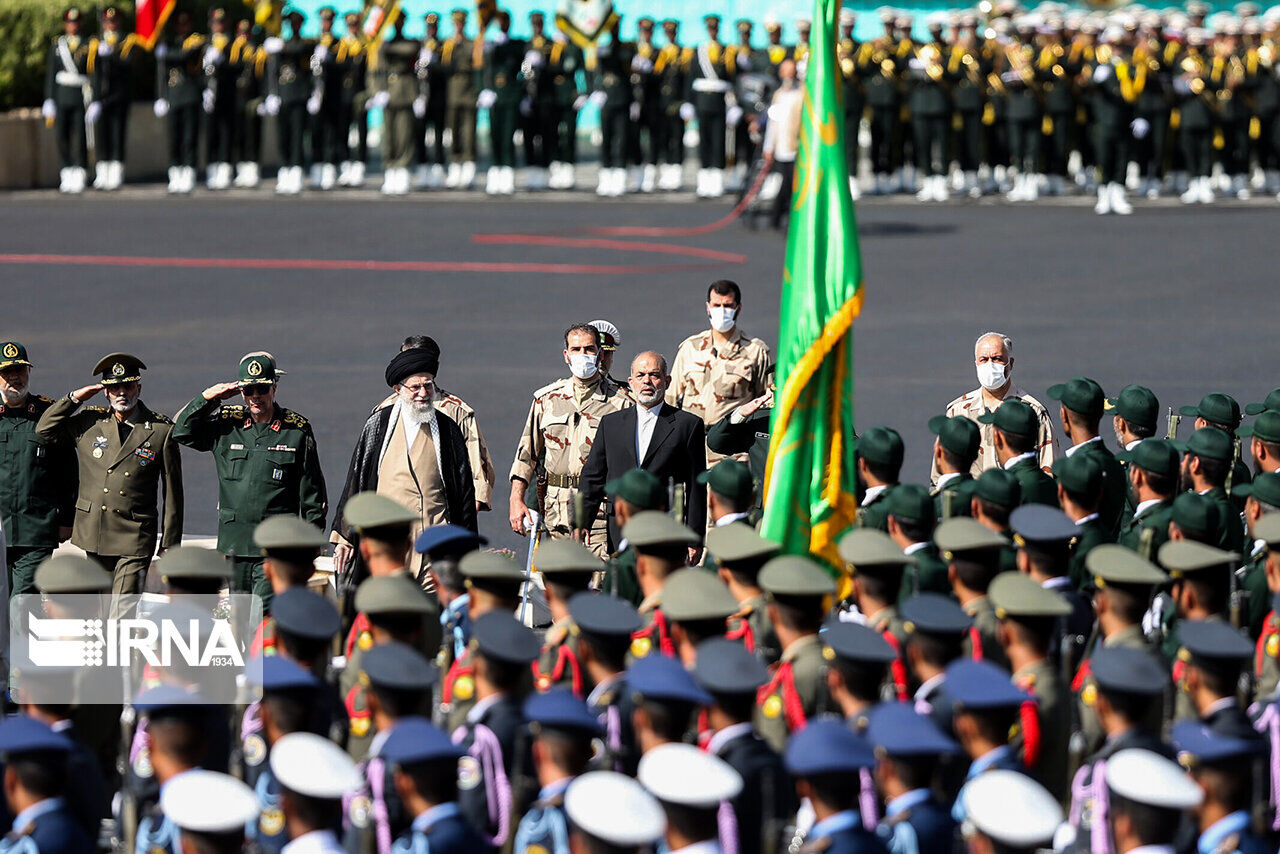 Iran's Armed Forces renew allegiance to Commander in Chief Imam Khamenei